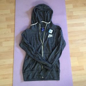 NWT thin Nike sweater
